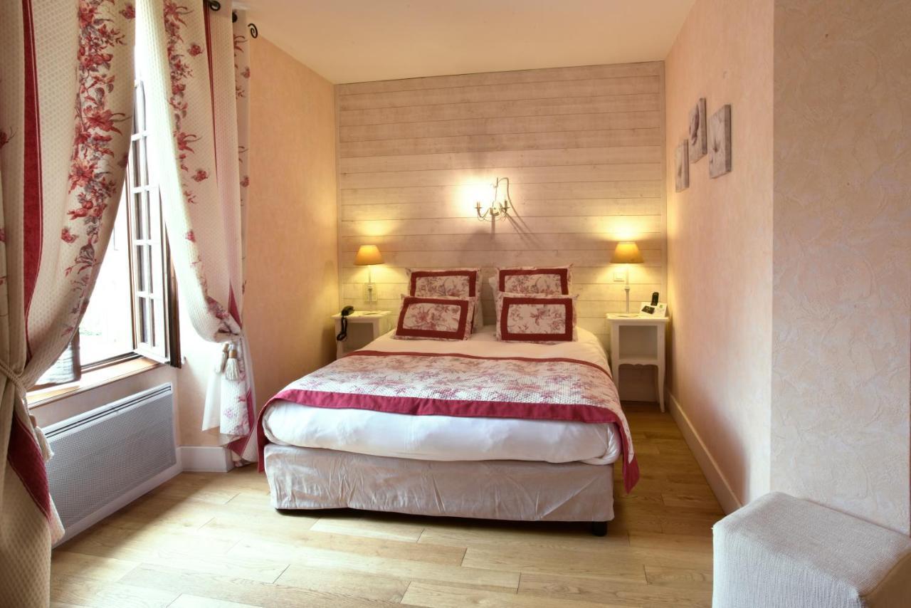 Logis Hotel-Restaurant Le Relais Hauterives Εξωτερικό φωτογραφία
