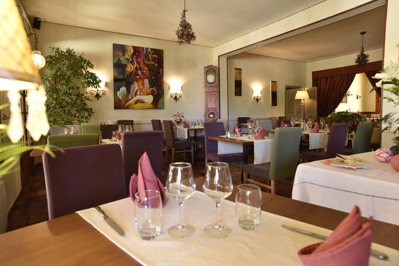 Logis Hotel-Restaurant Le Relais Hauterives Εξωτερικό φωτογραφία