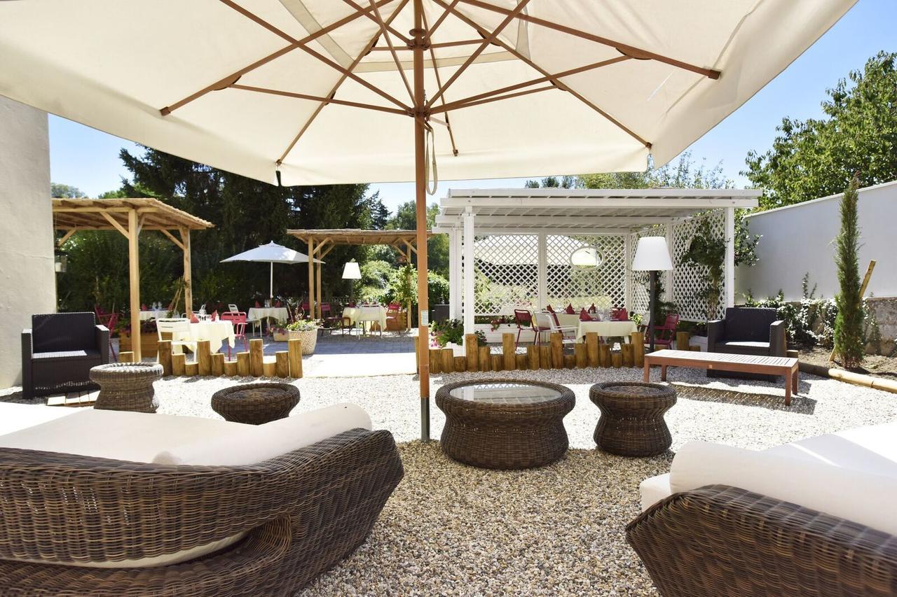 Logis Hotel-Restaurant Le Relais Hauterives Εξωτερικό φωτογραφία