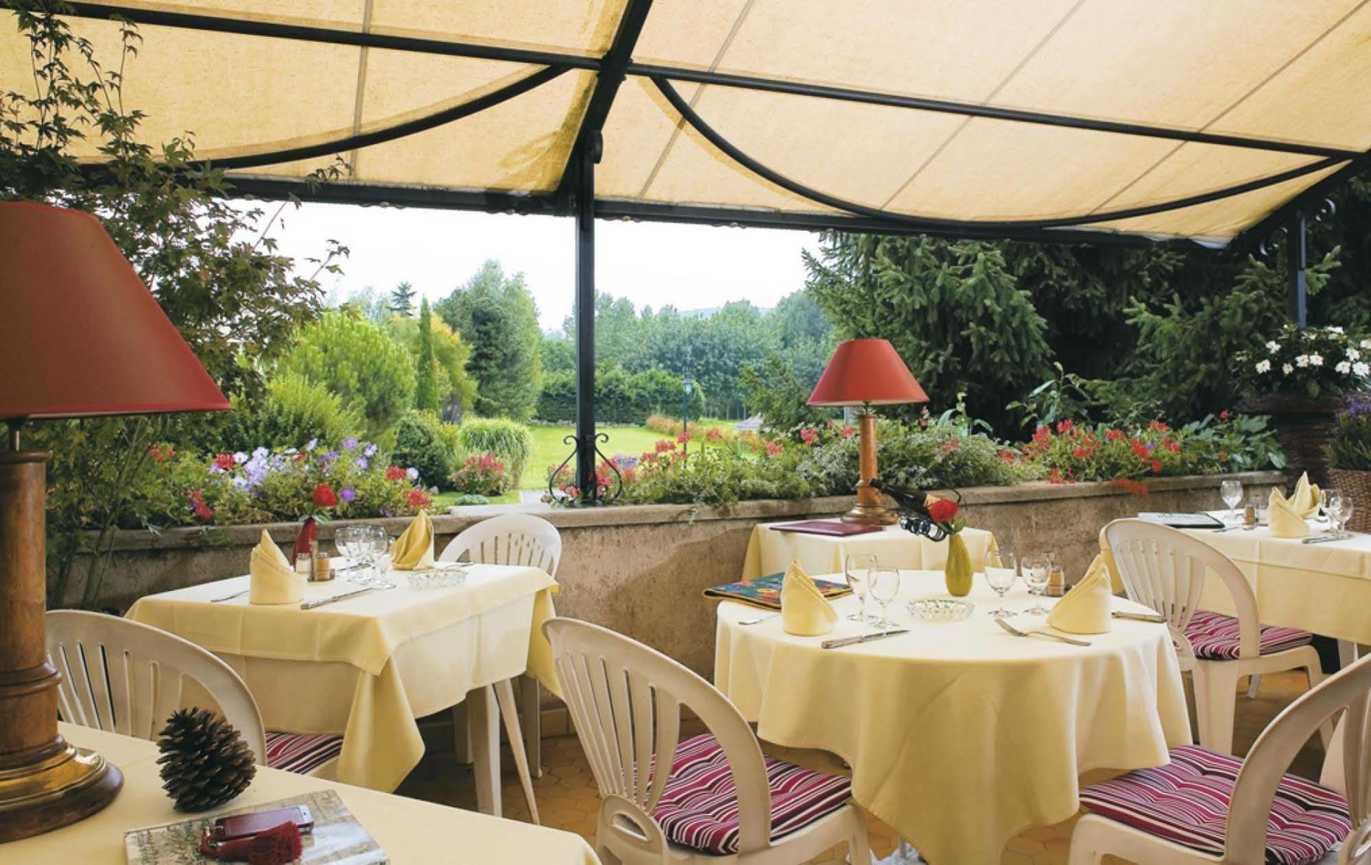Logis Hotel-Restaurant Le Relais Hauterives Εξωτερικό φωτογραφία
